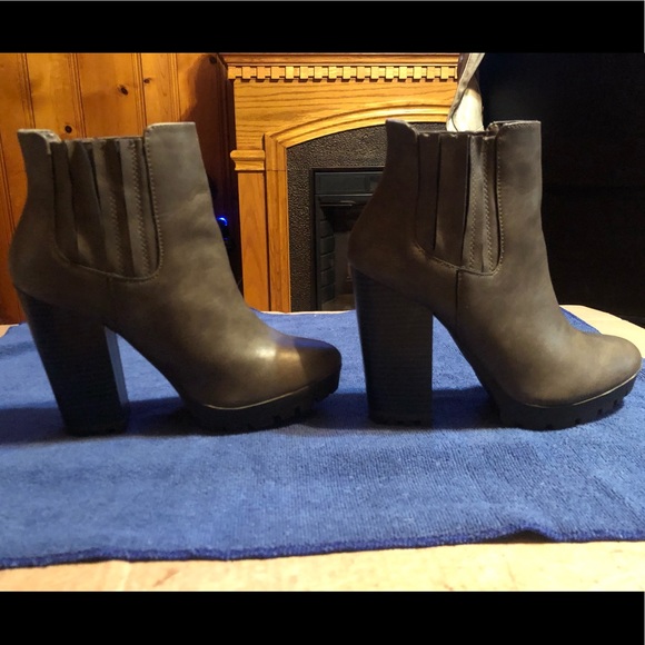 Candies Perkins Boots - Picture 5 of 12